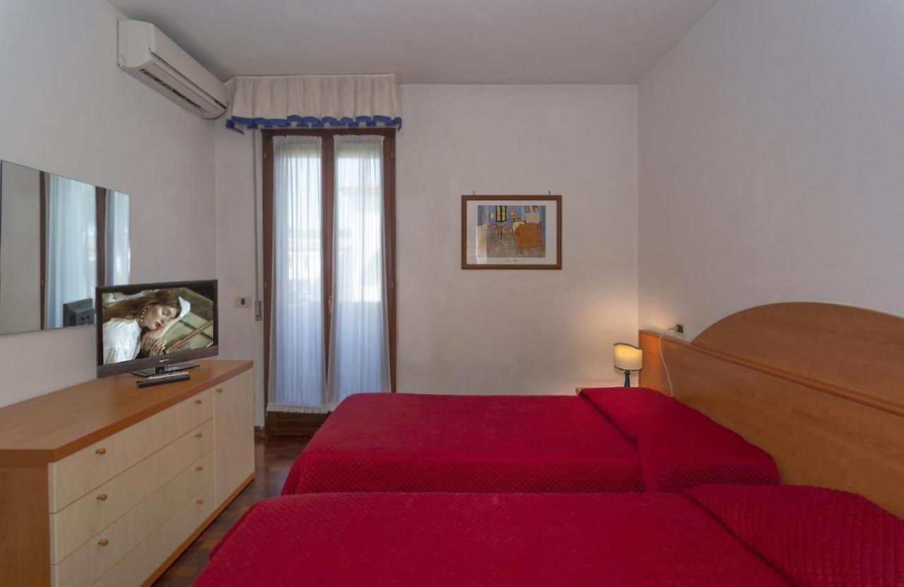Giada Palace Apartments & Pool - Giada Palace Group Lucca Kültér fotó